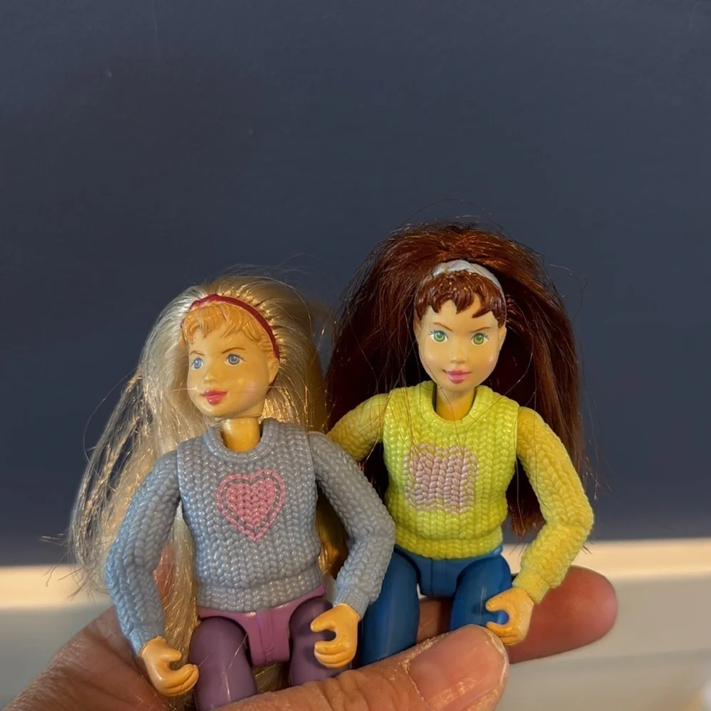 Vintage Fisher Price Loving Family Sisters Girl Teen 5” brown and Blonde Hair